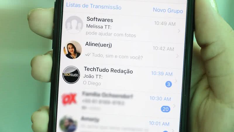 Segundo a Meta, essa medida faz parte de uma análise anual, realizada para identificar quais dispositivos e versões de software são considerados obsoletos - Reprodução/Internet