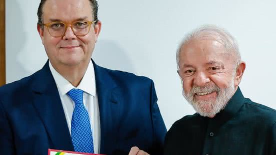 Wolney Queiroz, novo ministro da Previdência, é alvo de críticas por sua ligação com emendas que afrouxaram controle do INSS. - Divulgação