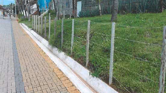 As ações são resultado de denúncias enviadas por moradores e frequentadores da praia - Divulgação/SEMURB