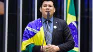 O Conselho de Ética da Câmara dos Deputados decidiu suspender o mandato do deputado Gilvan da Federal por três meses devido a ofensas a colegas. - Divulgação