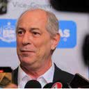 Ex-governador Ciro Gomes revela que pode reconsiderar sua decisão de não ser candidato nas próximas eleições de 2026. - Divulgação