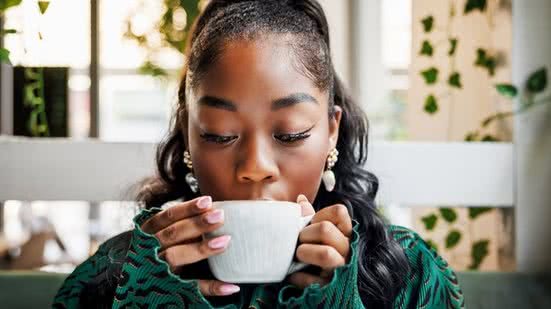 Aprenda sobre cafés especiais com especialistas e participe de oficinas que harmonizam café com produtos locais. - Divulgação