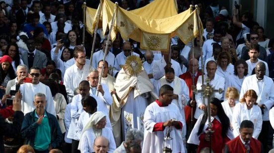 Em 2025, Corpus Christi será celebrado no dia 19 de junho; entenda como as pessoas aproveitam essa data. - Divulgação