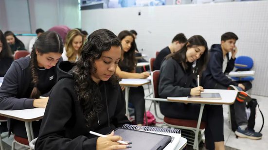 Camilo Santana também anunciou o retorno da função certificadora do Enem, que já irá valer a partir deste ano - José Cruz/Agência Brasil