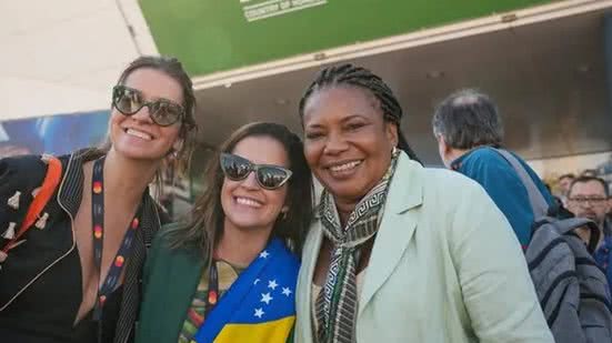 Margareth Menezes e 14 convidados representam o Brasil na França, buscando fortalecer laços culturais e criativos entre os países. - Divulgação