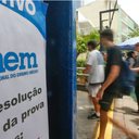 Entenda as mudanças no Enem 2025, incluindo a nova função de certificação e detalhes sobre a aplicação das provas. - Divulgação