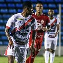 Apesar de pressionar no final, o América-RN não conseguiu marcar e viu o Ferroviário garantir mais três pontos na competição. - Divulgação