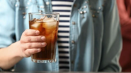 Nutricionista analisa prós e contras do refrigerante zero - Freepik