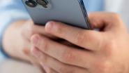 Cliente comprou um celular no site da varejista - Reprodução/Freepik