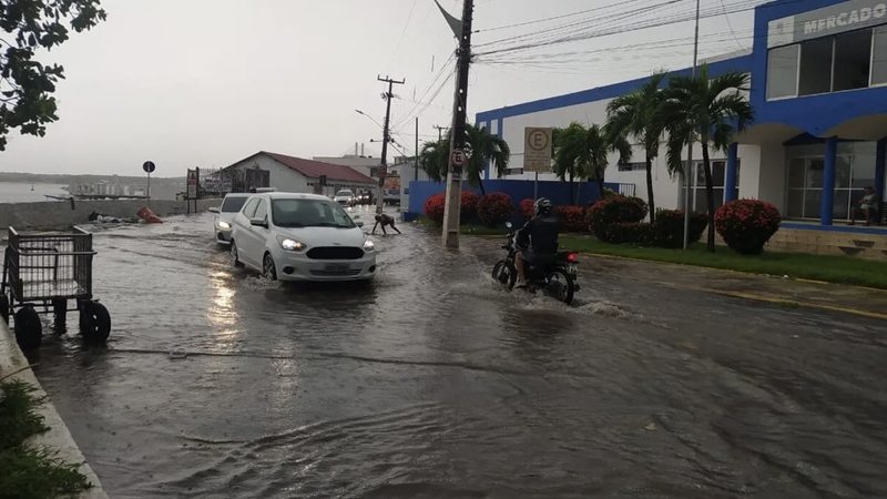 Com a continuidade das chuvas, Natal registra alagamentos em várias vias; veja onde a situação é crítica e transitável. - Divulgação