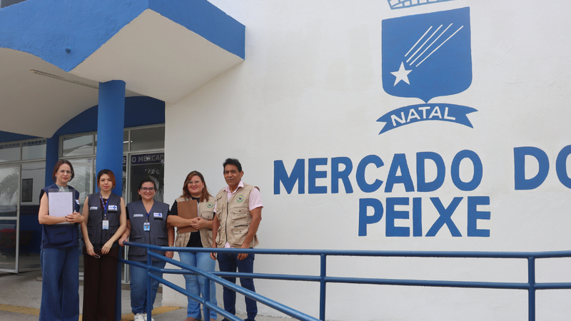 Equipe no Mercado do Peixe - Reprodução Assessoria