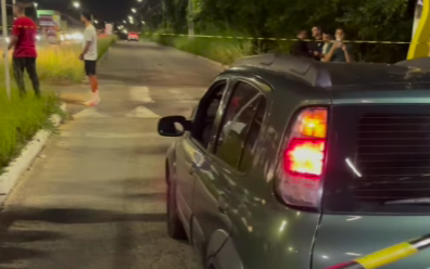 Casal estava em um Fiat quando os tiros foram disparados - Reprodução