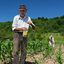 Aposentados do meio rural enfrentam dificuldades para cancelar cobranças indevidas devido à falta de acesso à internet e serviços do INSS - Reprodução/Depositphotos