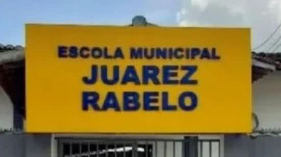 A avó da aluna estava presente no momento do ataque e deixou o local com a menina - Reprodução