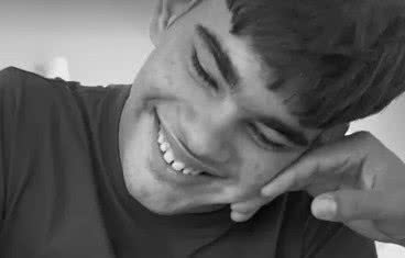 Internado na Policlínica do Alecrim, Huguinho faleceu após complicações de saúde, chocando a comunidade local. - Divulgação
