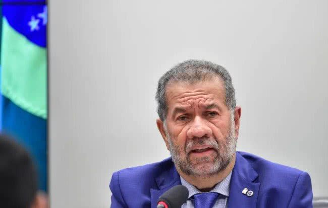 Carlos Lupi - Foto: Zeca Ribeiro/Câmara dos Deputados