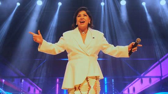 Últimos ingressos para a turnê "Infinito" com Roberta Miranda nesse sábado (10) no Teatro Riachuelo Natal - Reprodução