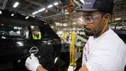 Imagem Nissan planeja demitir 20 mil funcionários e fechar fábricas para evitar falência