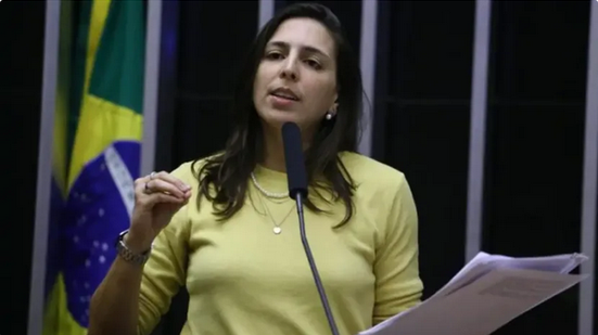 PT indica Natália Bonavides para comissão que discutirá isenção do Imposto de Renda - Vinicius Loures / Câmara