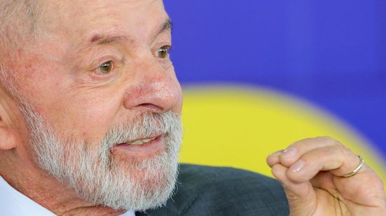 Presidente argumenta que aumento do IOF é necessário para setores como apostas e fintechs, visando justiça fiscal. - Reprodução/Agência Brasil