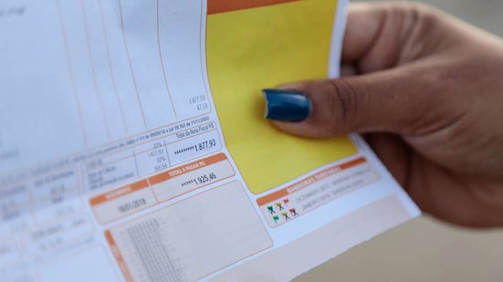 A decisão da Aneel foi motivada pela baixa de chuvas, que afeta a geração de energia nas hidrelétricas e aumenta custos com termoelétricas - Reprodução