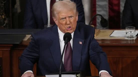 Trump destaca sucesso da operação militar e parabeniza as forças armadas americanas pela ação. - Reprodução/AP Photo