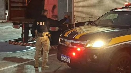 A carga foi encaminhada à Receita Federal em Natal, onde serão realizados procedimentos legais e análise técnica das mercadorias. - Divulgação