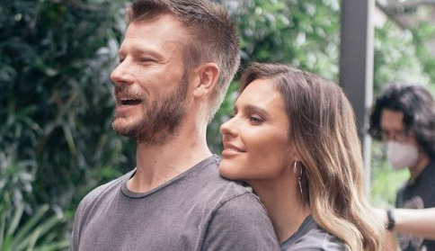 Com bom humor, Fernanda Lima fala sobre a necessidade de melhorar a vida sexual - Imagem: Reprodução/Instagram