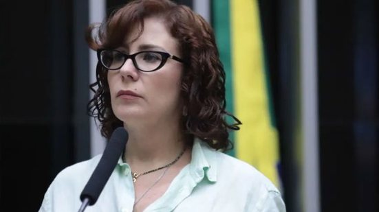 A Procuradoria-Geral da República pediu a prisão preventiva de Carla Zambelli, que se encontra fora do Brasil após arrecadação. - Divulgação