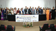 Na ocasião, estavam presentes representantes políticos, educacionais, jurídicos e tributários - Divulgação
