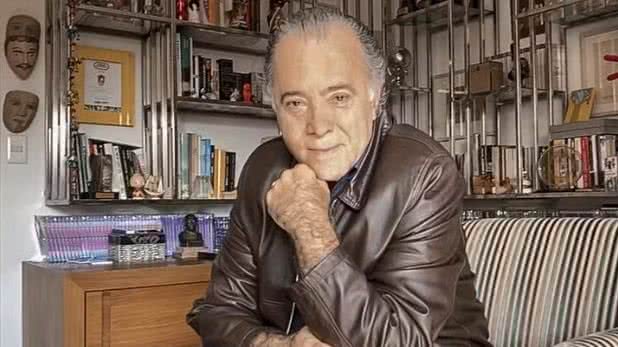 Após enfrentar problemas de saúde, Tony Ramos retorna ao teatro e à televisão, mostrando resiliência e amor pela arte. - Divulgação