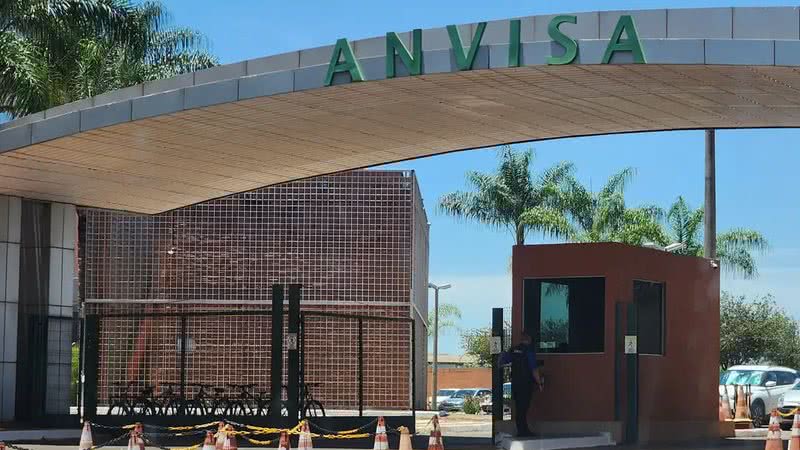 De acordo com a ANVISA, essa prática é considerada fraude - Rafa Neddermeyer/Agência Brasil
