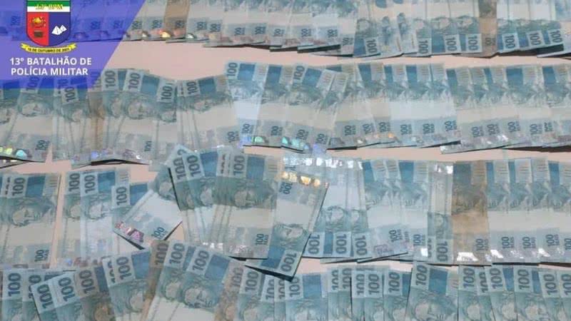 A operação da PM começou após um comerciante notar a circulação de dinheiro falsificado em sua loja. - Divulgação