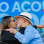 O presidente Lula entregou flores à primeira-dama - Foto: Ricardo Stuckert/PR