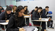 Após uma queda relativamente alta nos anos de pandemia de covid-19, o Enem voltou a atrair mais participantes - José Cruz / Agência Brasil