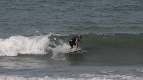 Aos 34 anos de idade, Jadson André é um dos nomes mais experientes do surfe brasileiro - Matupira