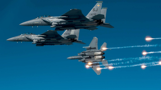 F-15E Strike Eagle - Reprodução/Internet