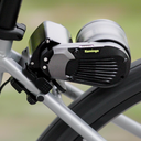 O Kamingo ganha destaque pela instalação simples: motor, bateria e controle são fixados na bicicleta em até três minutos na montagem inicial - Reprodução/Internet