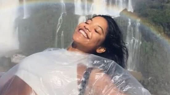 Equipes de resgate localizaram Juliana Marins, que estava presa no vulcão Rinjani, em uma operação que durou quatro dias. - Divulgação