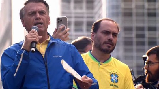 Bolsonaro destaca a importância de ter 50% da Câmara e do Senado para mudar o destino do Brasil. - Divulgação
