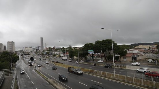 Em Natal, a chuva acumulada nos últimos dias já ultrapassa um terço da média esperada para junho, segundo dados oficiais. - Carmém Felix
