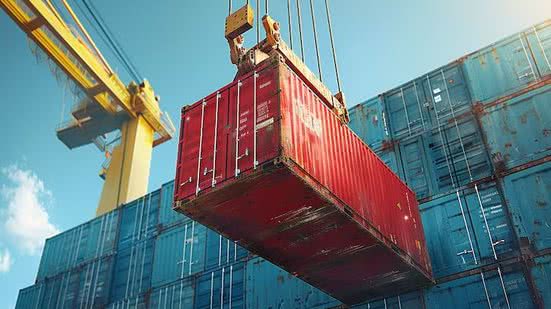 Mercadorias e produtos produzidos no RN embarcam em conteiners, antes de deixarem o país - Freepik