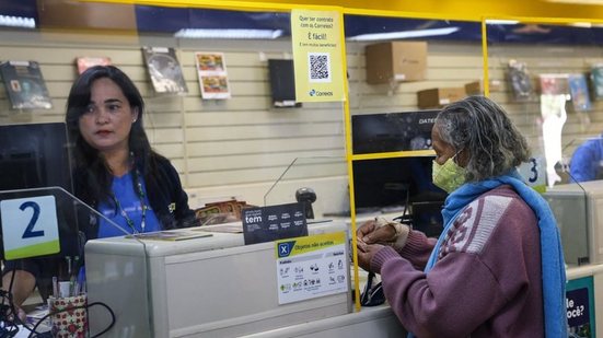 Mais de cinco mil agências dos Correios em todo o Brasil estão disponíveis para ajudar - Foto: Antonio Cruz/Agência Brasil
