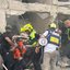 Ofensiva iraniana causa destruição em Tel Aviv, com feridos e danos significativos em várias cidades. - Reprodução