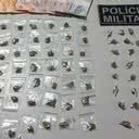 Imagem Homem é preso por tráfico de drogas com 100 porções de drogas na Grande Natal