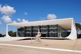 Levantamento do Datafolha mostra que 58% dos brasileiros sentem vergonha do STF - Reprodução