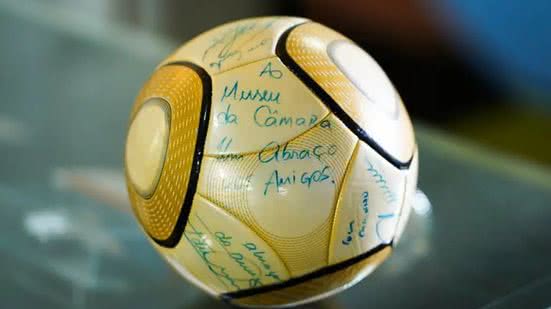 Nelson Fonseca foi acusado de invadir o Congresso e furtar uma bola autografada por Neymar, devolvendo-a posteriormente à Polícia Federal - Pablo Valadares