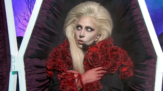 Lady Gaga cantou no Tudum