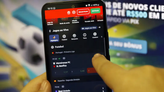 Seis em cada dez apostadores usaram bets ilegais este ano - Reprodução
