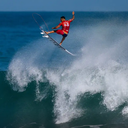 Ítalo brilha no Mundial de Surfe e garante vaga com aéreo espetacular no RJ - Reprodução